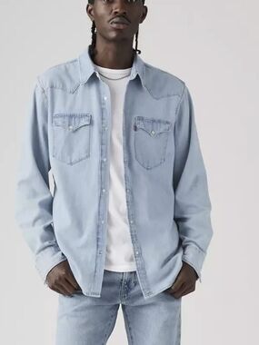 Levi's Light Wash Denim Western Button-Up Shirt Size Small Cabincore